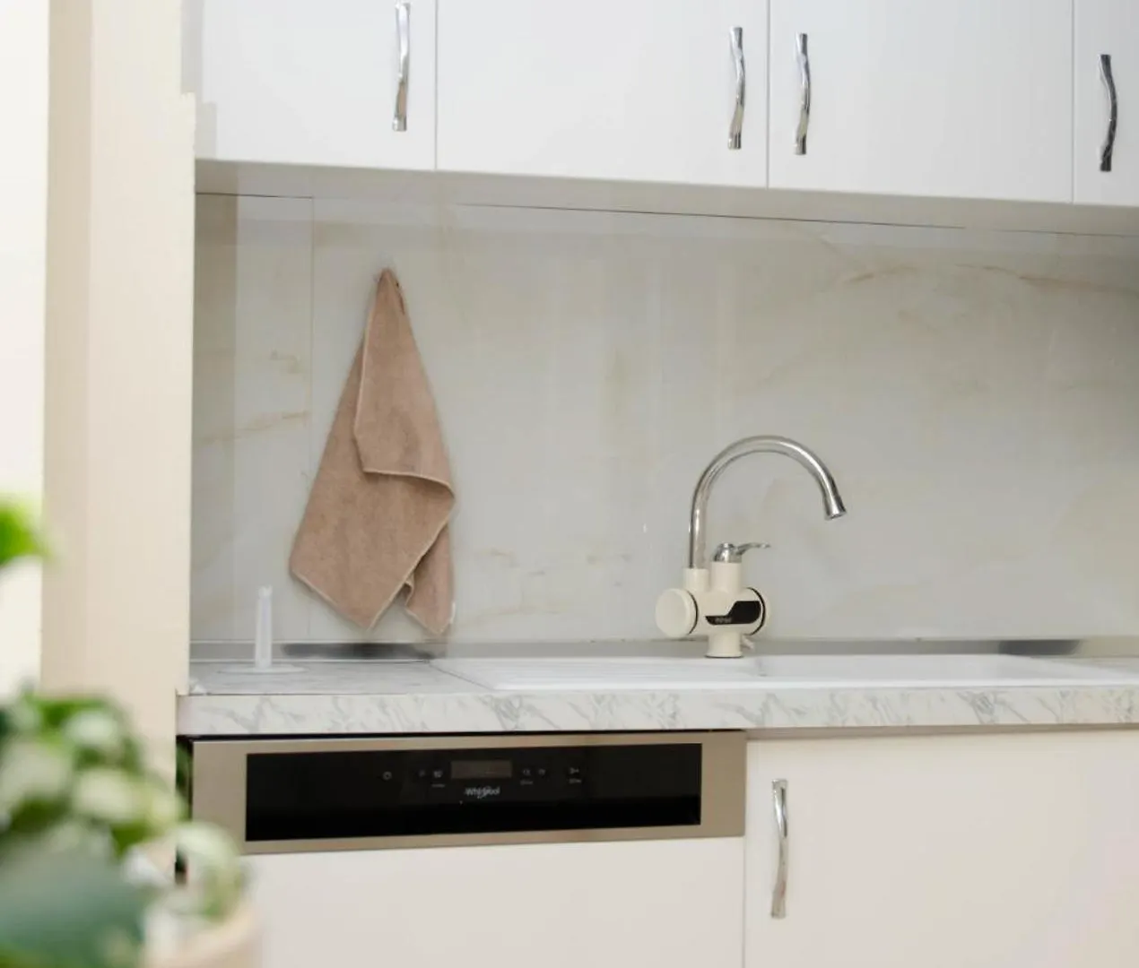 Cozy Apartment In Durres Near Sea And City Center