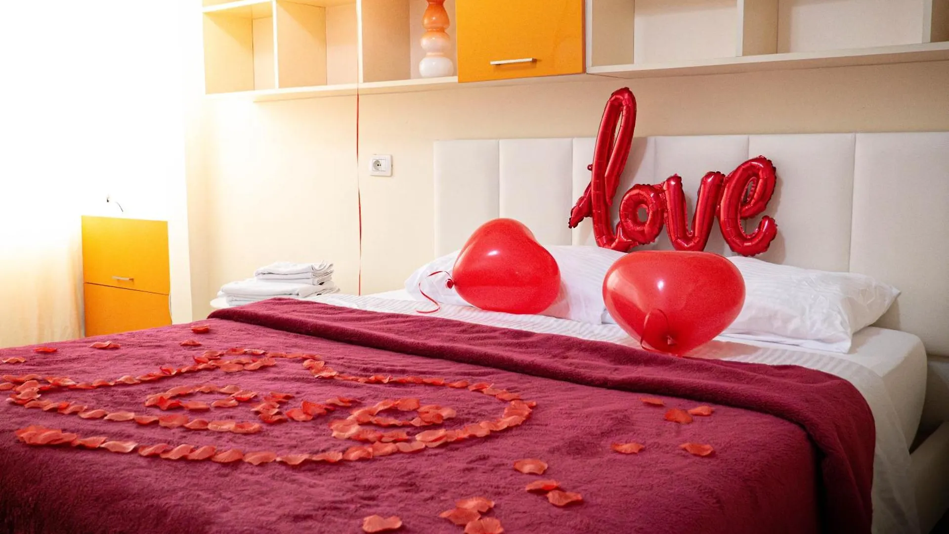 Cozy Apartment In Durres Near Sea And City Center